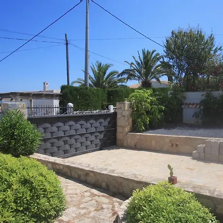 Dalia Villa *