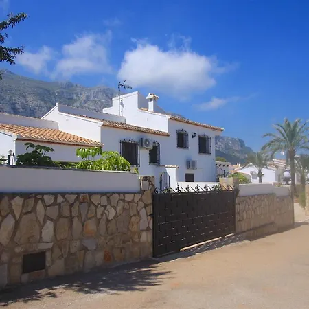 Dalia Villa *